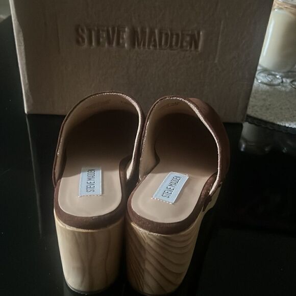 Steve Madden Brooklyn Clog 7.5 - Picture 5 of 10